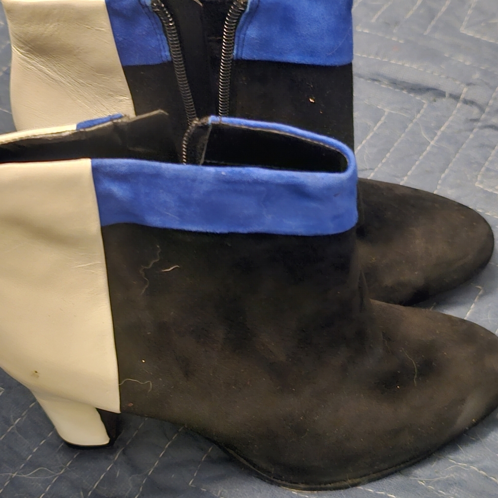 Sam Edelman Suede Black/Blue and White Leather